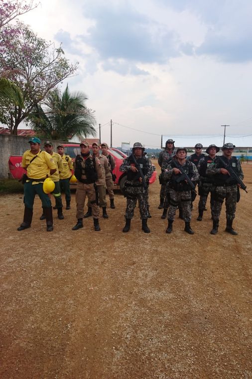 Op VERDE BRASIL/17 Operação de Garantia da Lei e da Ordem Verde Brasil sob a Coordenação da 17ª Brigada de Infantaria de Selva e com a participação de Órgãos Estaduais e Federais, para combate a incêndios em vegetação e repressão a delitos ambientais