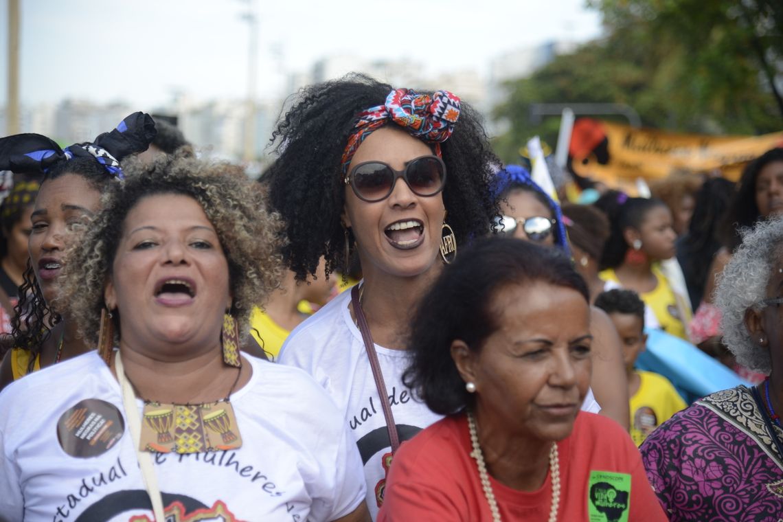 Tomaz Silva/Agência Brasil Quarta Marcha das Mulheres Negras em Copacabana, no Rio de Janeiro, protesta contra a violência que atinge as mulheres negras em todo o país.
