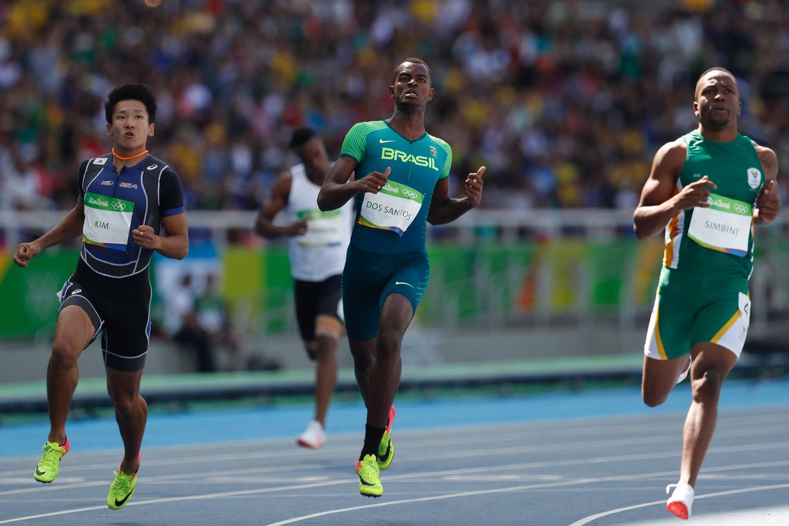 Fernando Frazão/Agência Brasil Rio de Janeiro - O brasileiro Vitor Hugo dos Santos termina em quinto lugar na sua bateria e não se classifica na prova de 100 metros rasos de atletismo (Fernando Frazão/Agência Brasil)