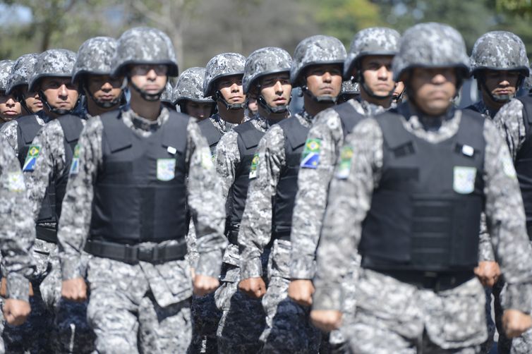 A Secretaria Nacional de Segurança realiza a formatura de 600 integrantes da Força Nacional. A solenidade marca a apresentação de parte do efetivo que irá atuar na Copa do Mundo (Fábio Rodrigues Pozzebom/Agência Brasil)