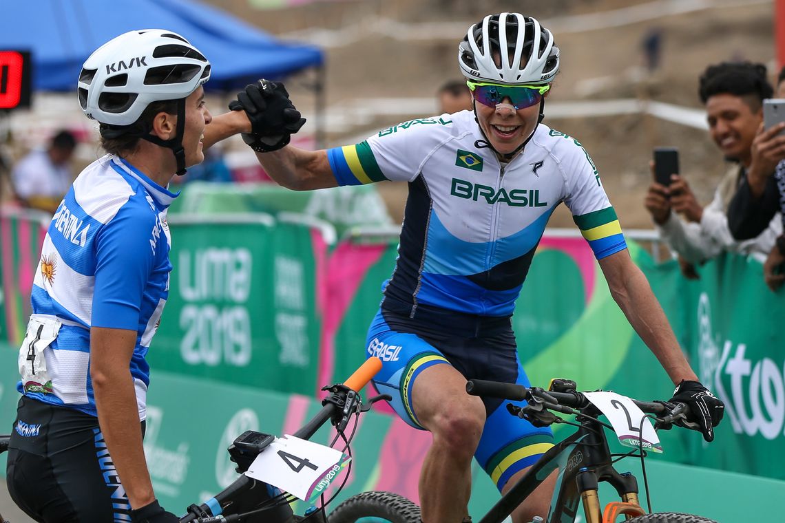 Abelardo Mendes Jr/ rededoesporte.gov.br Jaqueline Mourão conquista a medalha de bronze no mountain bike dos Jogos Pan-Americanos Lima 2019