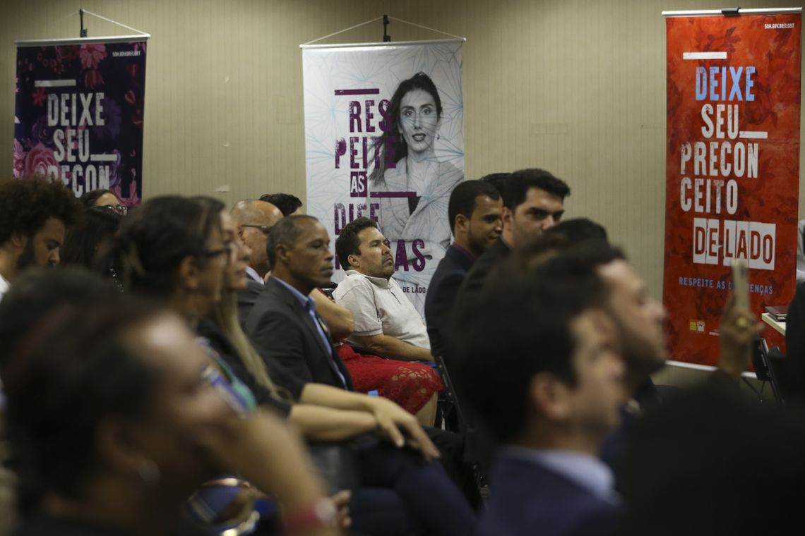 Valter Campanato/Agência Brasil O secretário-executivo do Ministério dos Direitos Humanos, Engels Augusto Muniz, participa do lançamento do Pacto Nacional de Enfrentamento à LGBTfobia.