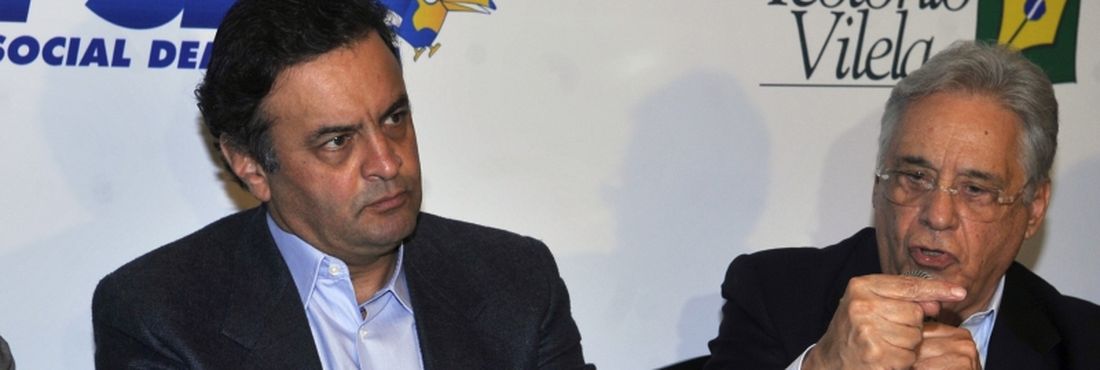 Aécio Neves é eleito presidente do PSDB Senador Aécio Neves, Aécio Neves, ao lado do ex-presidente Fernando Henrique Cardoso.