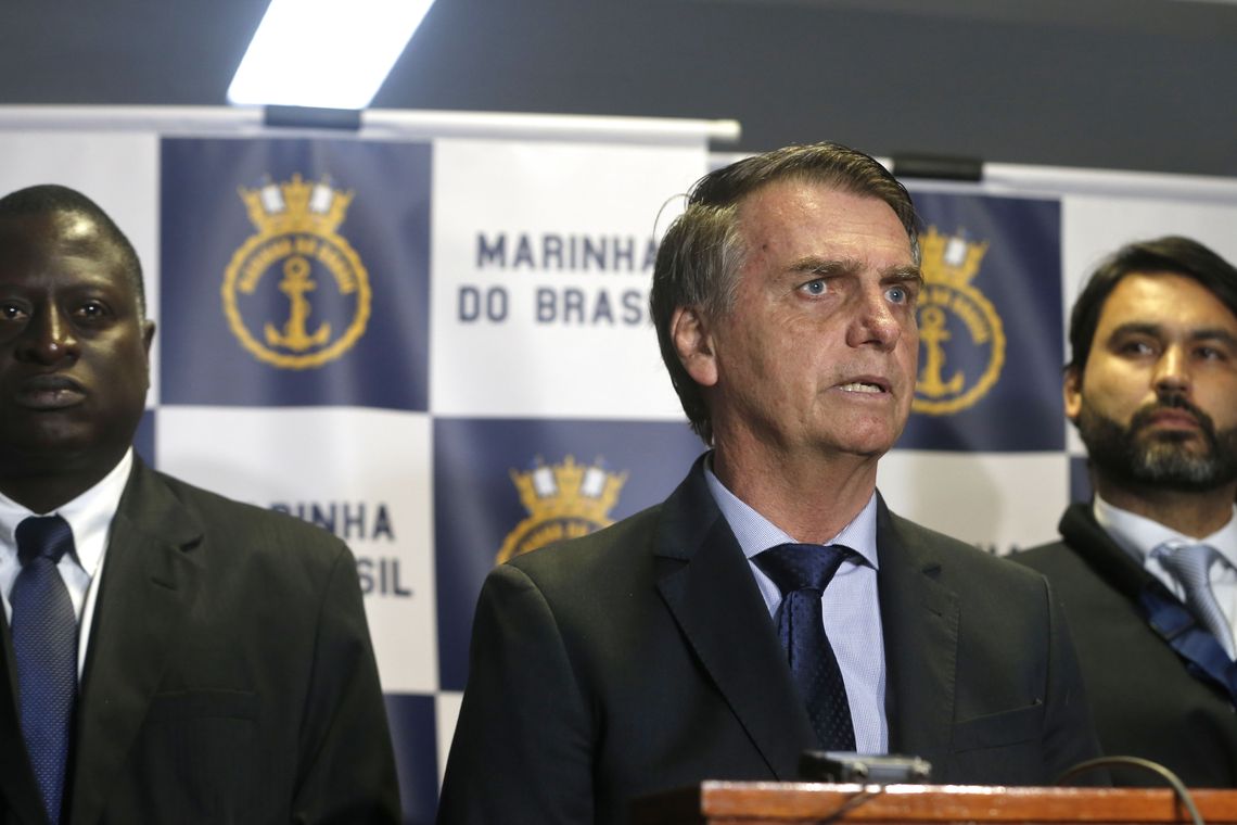 Tânia Rêgo/Agência Brasil Presidente eleito, Jair Bolsonaro, participa de solenidade de formatura de Aspirantes da Escola Naval, na Ilha de Villegagnon, Baia da Guanabara.