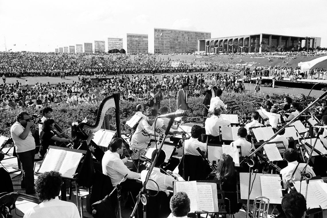 Promulgação da Constituição Federal de 1988 Agência Brasil Promulgação da Constituição Federal de 1988 Agência Brasil