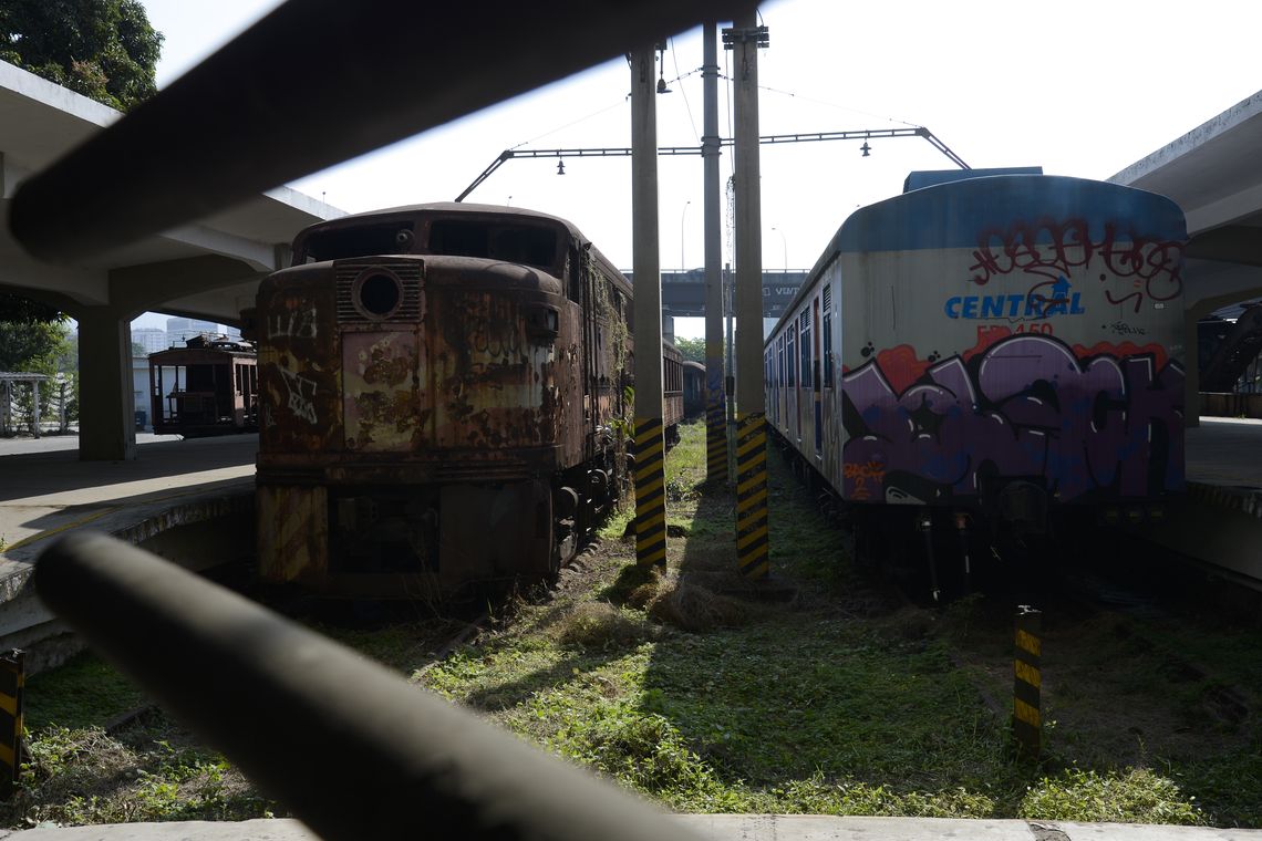 Fernando Frazão/Agência Brasil Estação ferroviária Barão de Mauá, na Leopoldina, onde está armazenado o acervo histórico da malha do Rio de Janeiro, que será preservado e digitalizado em parceria do MPRJ e a Secretaria de Transportes do Estado.