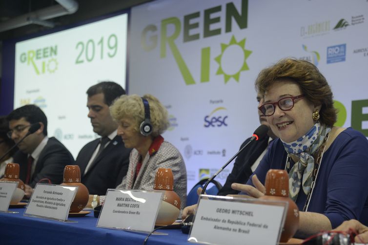 A coordenadora do Green Rio, Maria Beatriz Bley M. Costa, fala durante abertura da 8ª edição do evento na Marina da Glória, zona sul do Rio de Janeiro.