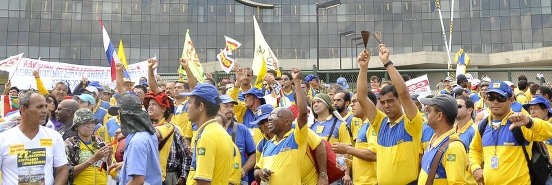 EBC | Trabalhadores dos Correios podem entrar em greve na ...