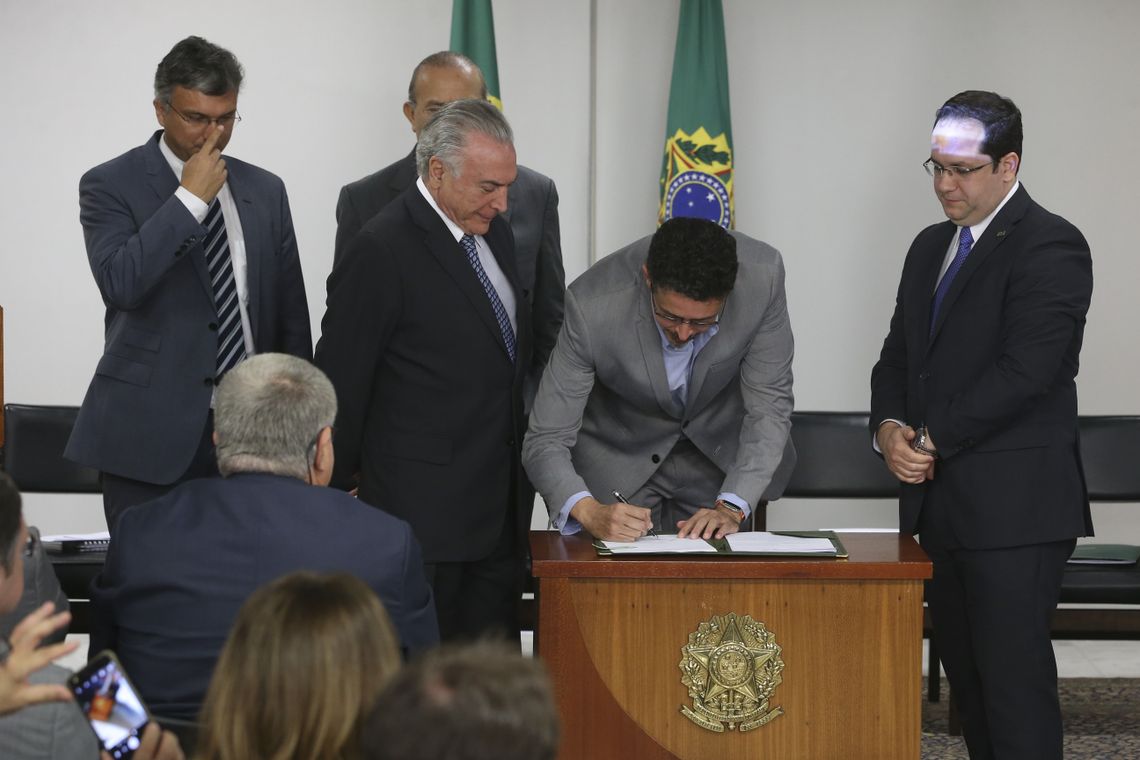 Valter Campanato/Agência Brasil O presidente Michel Temer durante cerimônia de assinatura da MP que cria a Agência Brasileira de Museus (Abram), e da MP que visa Estimular Doações Privadas para Projetos de Interesse Público.