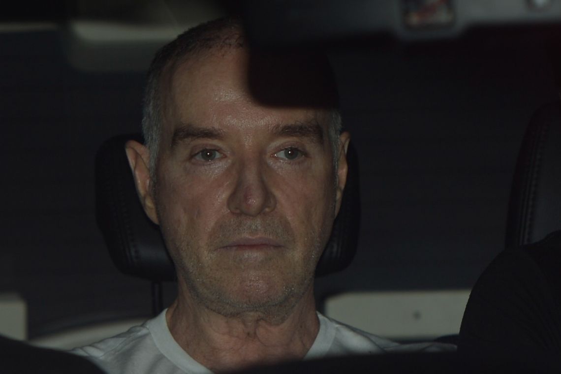 Rio de Janeiro - Empresário Eike Batista deixa a sede da PF, na região portuária do Rio, após depoimento na Delegacia de Combate ao Crime Organizado e Desvio de Recursos (Fernando Frazão/Agência Brasil)