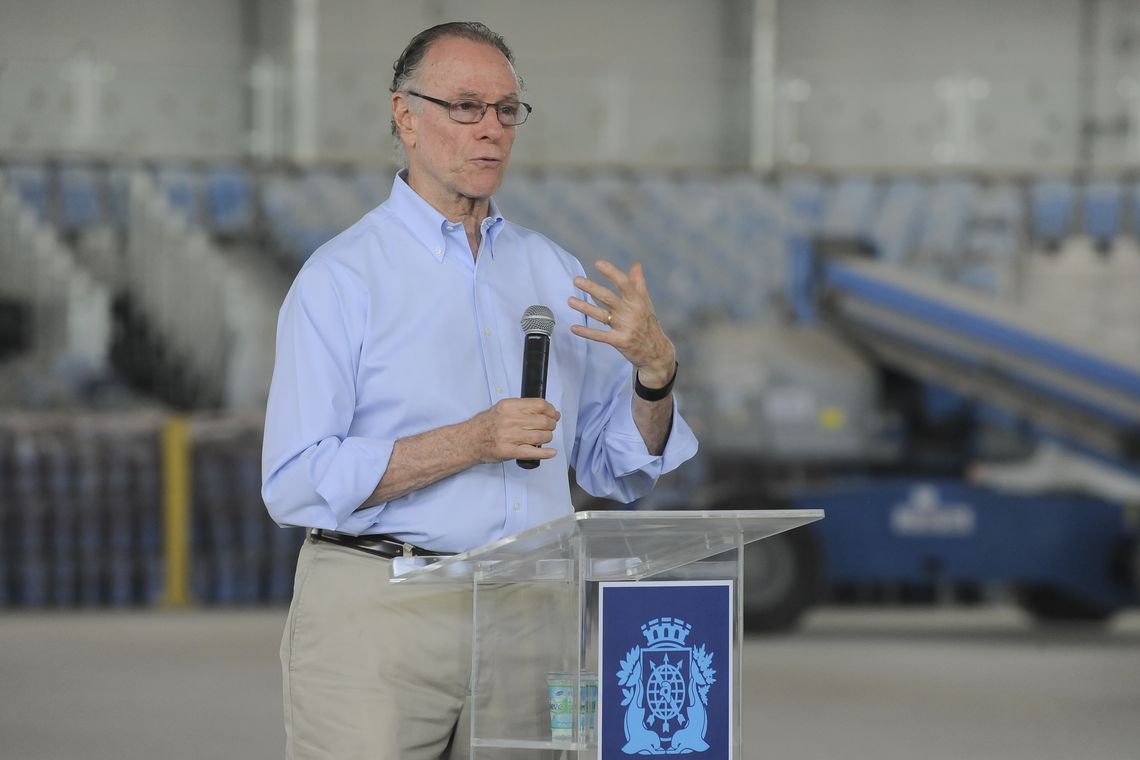 Tânia Rêgo/ Agencia Brasil Prefeito Eduardo Paes, e o presidente do Comitê Rio 2016, Carlos Arthur Nuzman, recebem jornalistas, no Parque Olímpico da Barra da Tijuca, para agenda que marca um ano para os Jogos Olímpicos (Tânia Rêgo/Agência Brasil)