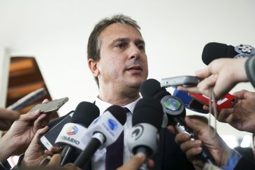 O governador reeleito do Ceará, Camilo Santana, após reunião dos governadores eleitos dos estados do nordeste, em BrasÃlia.