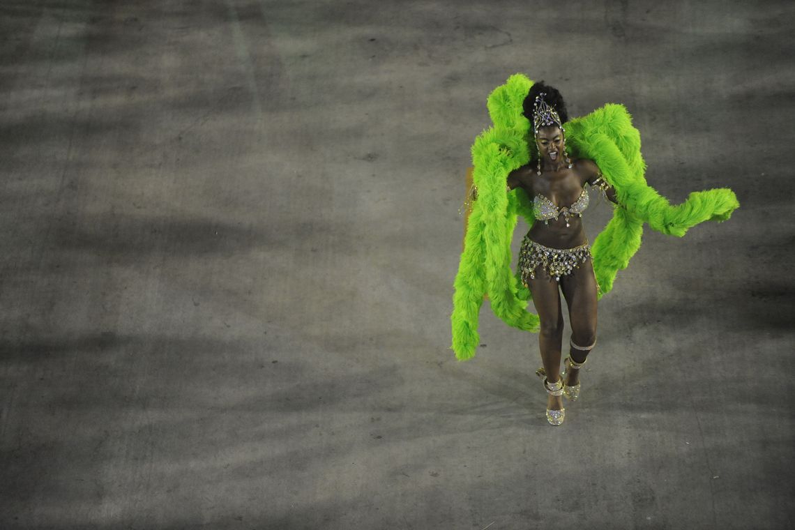 Tania Rego Rio de Janeiro - Escolas de samba do Grupo Especial se apresentam no Sambódromo da Marquês de Sapucaí, no segundo dia de desfiles (Fernando Frazão/Agência Brasil)