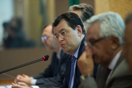 O ministro de Minas e Energia, Eduardo Braga, durante entrevista coletiva, anuncia deliberações da 158ª reunião do Comitê de Monitoramento do Setor Elétrico - CMSE (Marcelo Camargo/Agência Brasil)