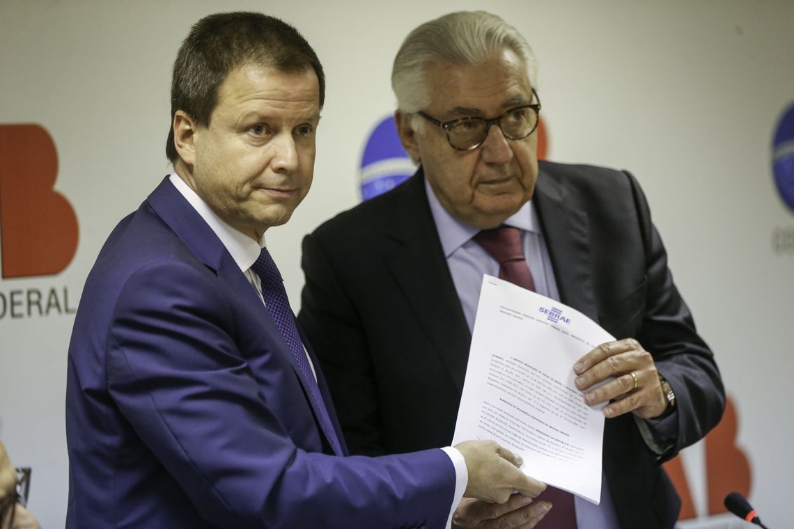 Fabio Rodrigues Pozzebom/Agência Brasil O presidente da OAB, Cláudio Lamachia, e o presidente do Sebrae, Guilherme Afif Domingos, falam sobre o mandado de segurança que o Sebrae entrou no STF contra a medida provisória que criou a Agência Brasileira de Museus (Abram).