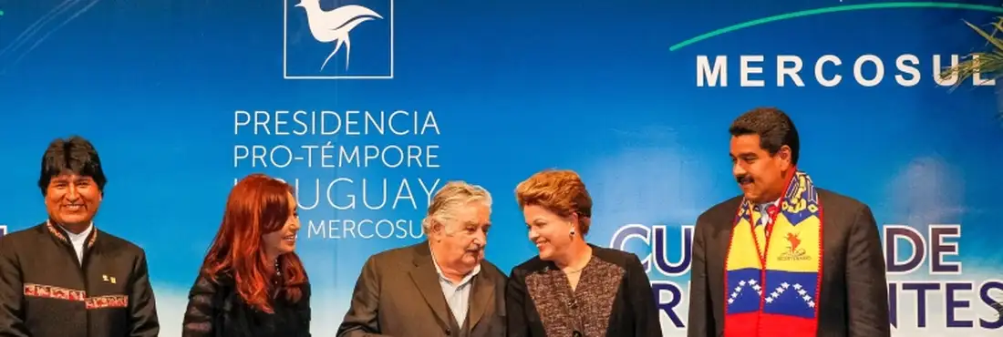 Mercosul Presidenta Dilma Rousseff posa para foto oficial durante Cúpula dos Estados Parte e Estados Associados
do Mercosul e convidados especiais