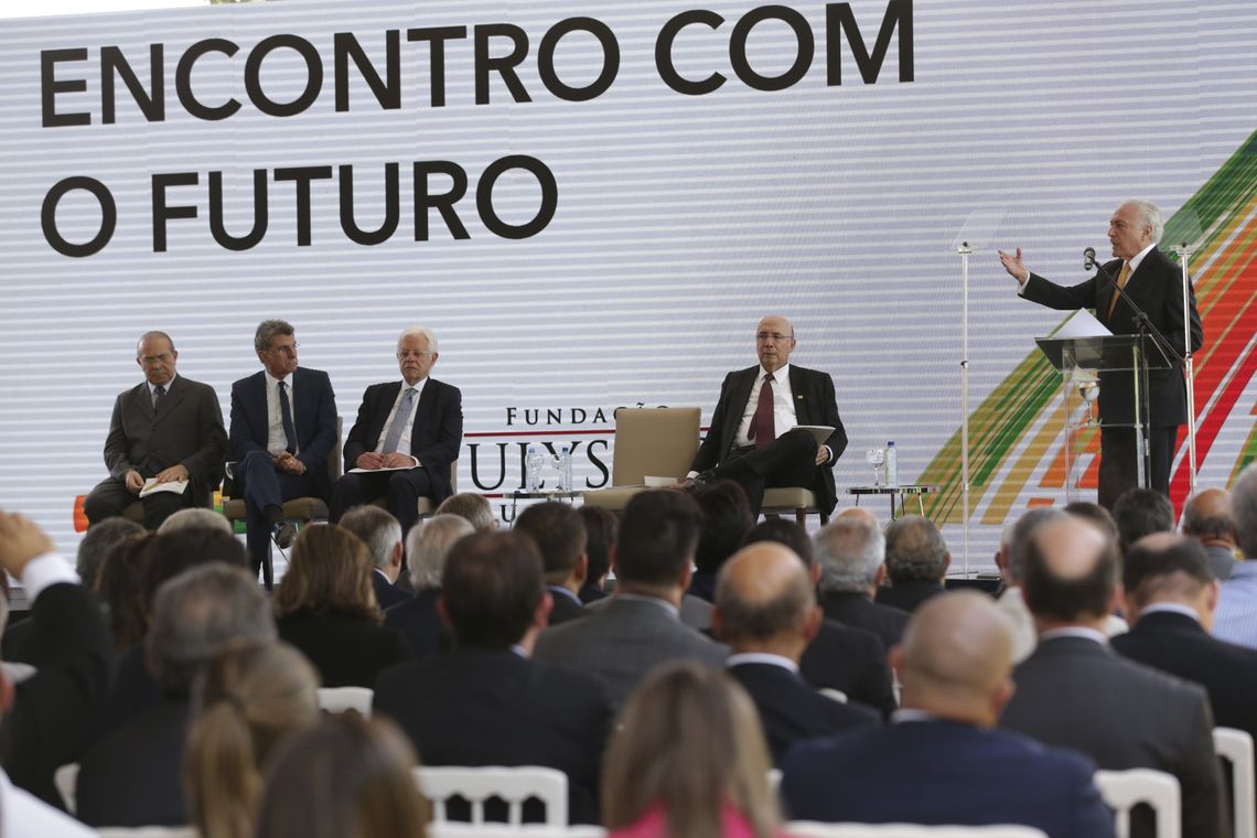 Antonio Cruz/Agência Brasil MDB realiza hoje, em Brasília, o Encontro com o Futuro. Participam do encontro o presidente da República, Michel Temer e o ex- ministro da Fazenda, Henrique Meirelles.