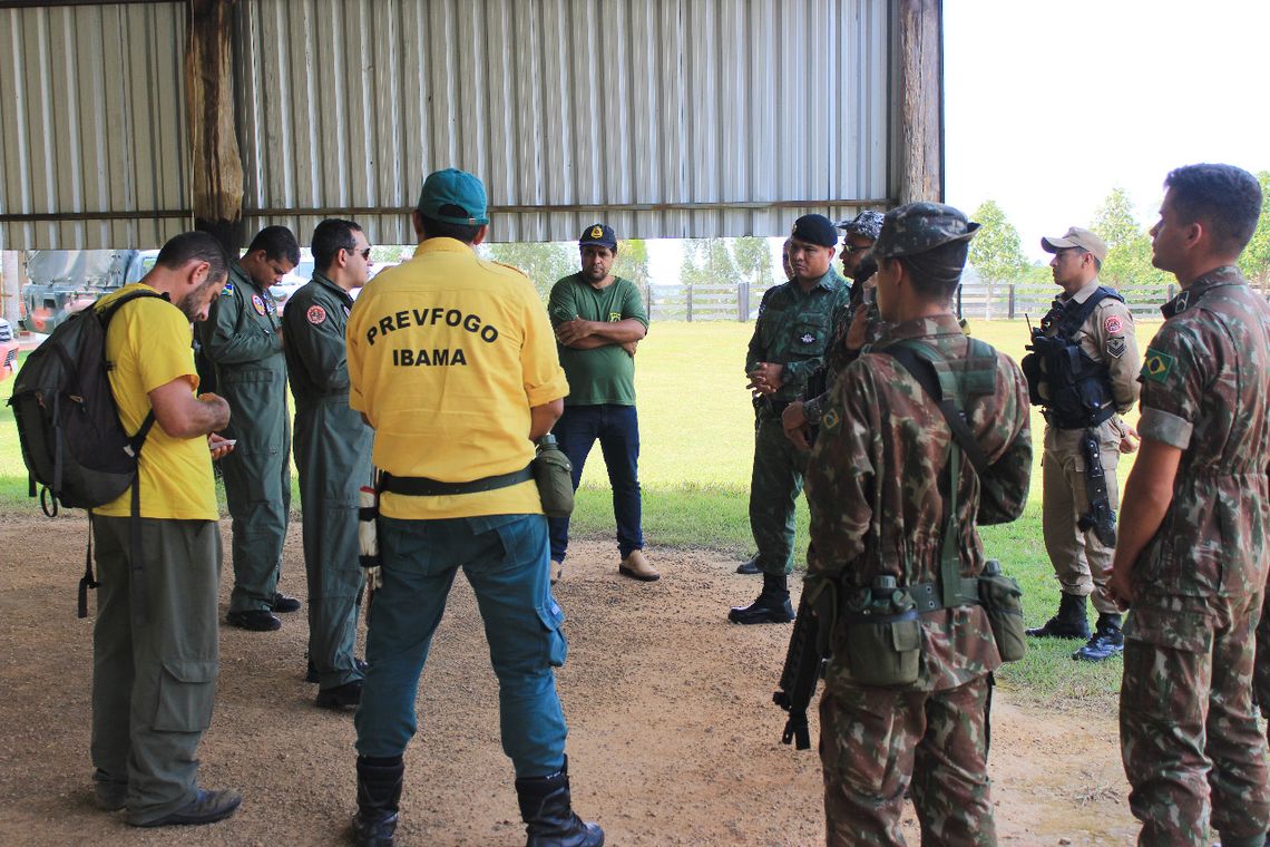 Op VERDE BRASIL/17 Operação de Garantia da Lei e da Ordem Verde Brasil sob a Coordenação da 17ª Brigada de Infantaria de Selva e com a participação de Órgãos Estaduais e Federais, para combate a incêndios em vegetação e repressão a delitos ambientais