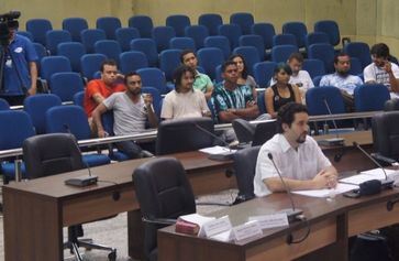 Participantes de Marabá e da EBC preparam-se para acompanhar o início da Audiência Pública (Foto: Arquivo Câmara Municipal de Marabá)