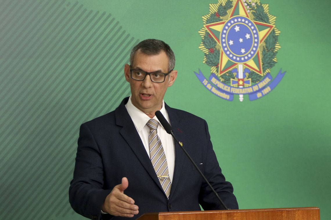 O porta-voz da Presidência da República, Otávio do Rêgo Barros, fala à imprensa.