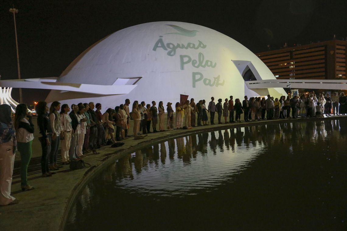 Fabio Rodrigues Pozzebom/Agência Brasil Brasília - Culto ecumênico de encerramento do Águas pela Paz - II Seminário Internacional Água e Transdisciplinaridade no espelho d´água do Museu da República (Fabio Rodrigues Pozzebom/Agência Brasil)