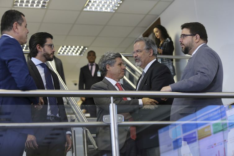 O ministro de Segurança Pública, Raul Jungmann coordena  reunião do Centro Integrado de Comando e Controle das Eleições Gerais de 2018 (CICCE), que retomou suas atividades.