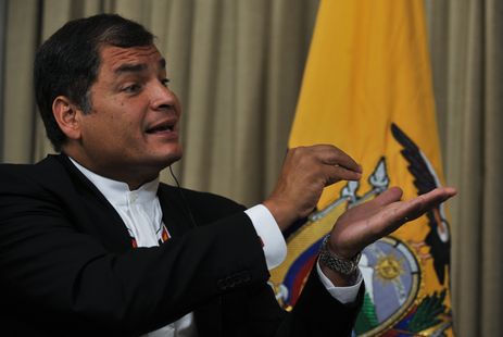 Após o impeachment de Dilma Rousseff, o presidente da Bolívia, Rafael Correa, afirmou hoje em sua conta na rede social Twitter que vai chamar de volta o representante do país no Brasil