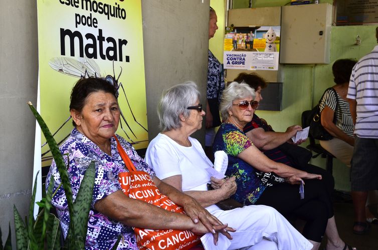 São Paulos - Primeiro dia de vacinação de idosos, gestantes e crianças de 3 meses a 5 anos, na Unidade Básica de Saúde Alto de Pinheiros, zona oeste (Rovena Rosa/Agência Brasil)