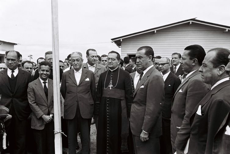 Mario Fontenelle/Acervo/Arquivo Público do Distrito Federal Discurso do presidente Juscelino kubitschek durante a inauguração da Nacional, em 31/5/1958 :