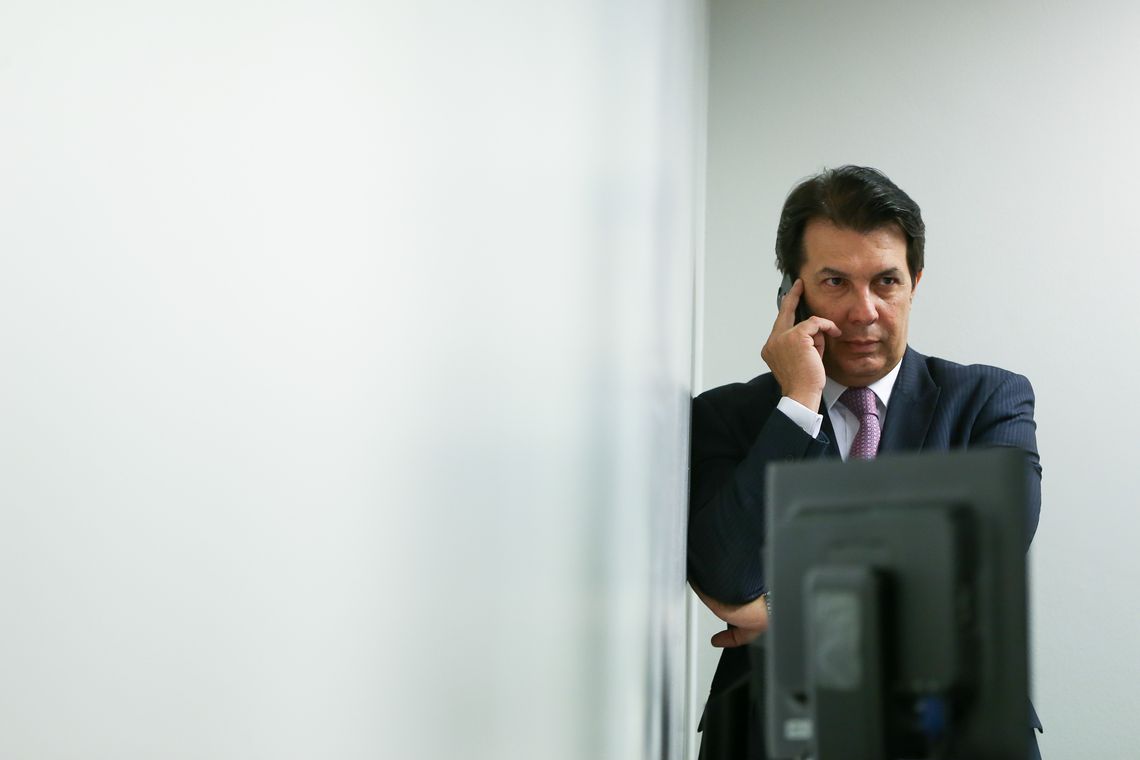 Marcelo Camargo/Agência Brasil Brasília - O deputado Arthur Maia, durante sessão da Comissão Especial que analisa a proposta de emenda à Constituição (PEC) da reforma da Previdência (PEC 287/16) para a leitura do parecer do relator sobre o assunto. (Marcelo Camargo