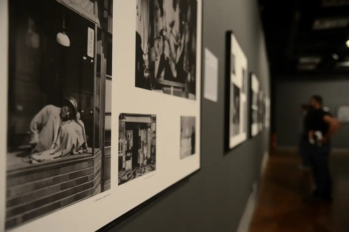 Tânia Rêgo/Agência Brasil O Consulado-Geral do Japão e a Fundação Japão, apresentam uma exposição fotográfica que retrata o passado e presente de Tóquio, a megalópole que atrai tantos olhares.