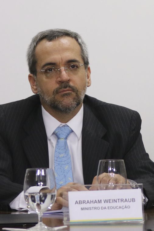 Valter Campanato/Agência Brasil O ministro da Educação, Abraham Weintraub, participa de videoconferência com escola atendida pelo programa Gesac.