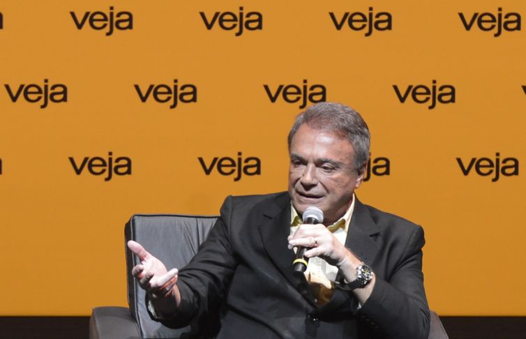Alvaro Dias, candidato à Presidência pelo Podemos, durante sabatina promovida pela revista Veja, em São Paulo.
