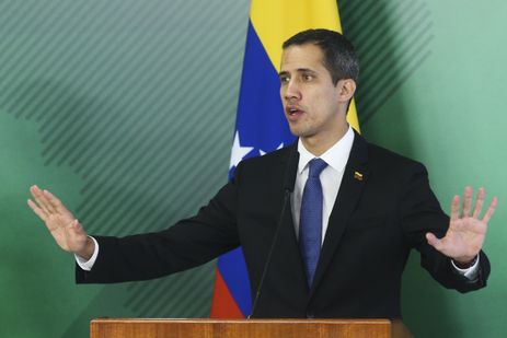 Antonio Cruz/Agência Brasil O autoproclamado presidente interino da Venezuela, Juan Guaidó, fala durante encontro com o presidente Jair Bolsonaro, no Palácio do Planalto.