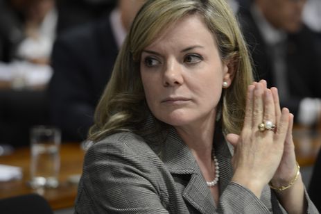 Comissão de Constituição, Justiça e Cidadania do Senado durante debate se a CPI da Petrobras será exclusiva ou ampla. Na foto, a senadora Gleisi Hoffmann  (Valter Campanato/Agência Brasil)