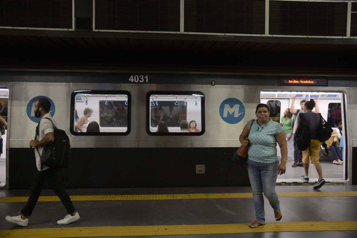 Fernando Frazão/Agência Brasil Plataforma de embarque da estação Central do Metrô Rio, no centro da cidade.