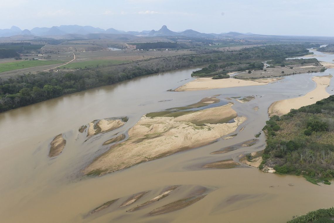 Fred Loureiro/Secom ES Linhares (ES) - A lama vinda das barragens da Samarco com rejeitos de mineração seguem ao longo do leito do Rio Doce em direção à sua foz, localizada em Regência, Linhares (Fred Loureiro/Secom ES)