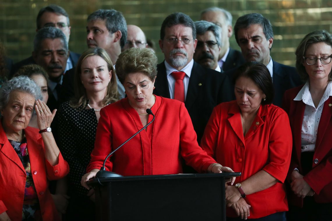 José Cruz/Agência Brasil Brasília - Em pronunciamento no Palácio da Alvorada, Dilma Rousseff diz que, com a aprovação do impeachment, sofreu o segundo golpe de Estado em sua vida (José Cruz/Agência Brasil)