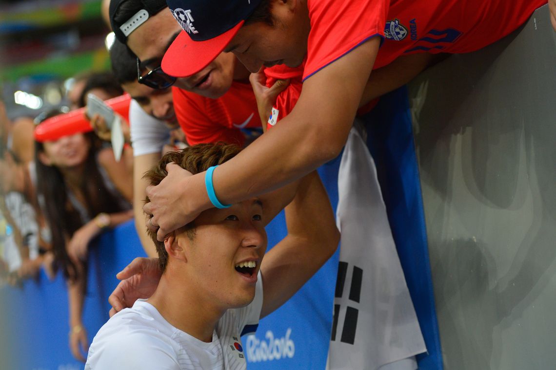 Gustavo Gomes/Agência Brasil Brasília - Equipes masculinas de futebol olímpico da Coreia do Sul e México jogam no Estádio Mané Garrincha (Gustavo Gomes/Agência Brasil)