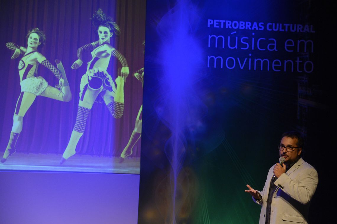 Tomaz Silva/Agência Brasil O coordenador de patrocínios culturais da Petrobras, Milton Bittencourt, fala durante lançamento do edital de patrocínio Petrobras Música em Movimento 2018, que vai selecionar projetos musicais a serem patrocinados pela companhia.