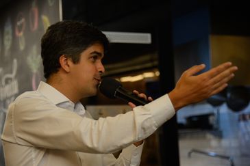  O secretário municipal de Meio Ambiente do Rio, Bernardo Egas, fala durante evento na Gastromotiva, no centro do Rio de Janeiro