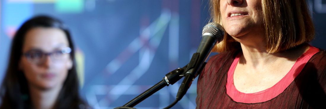 Hélia Correia Hélia Correia foi a ganhadora da edição 2015 do prêmio Camões de literatura