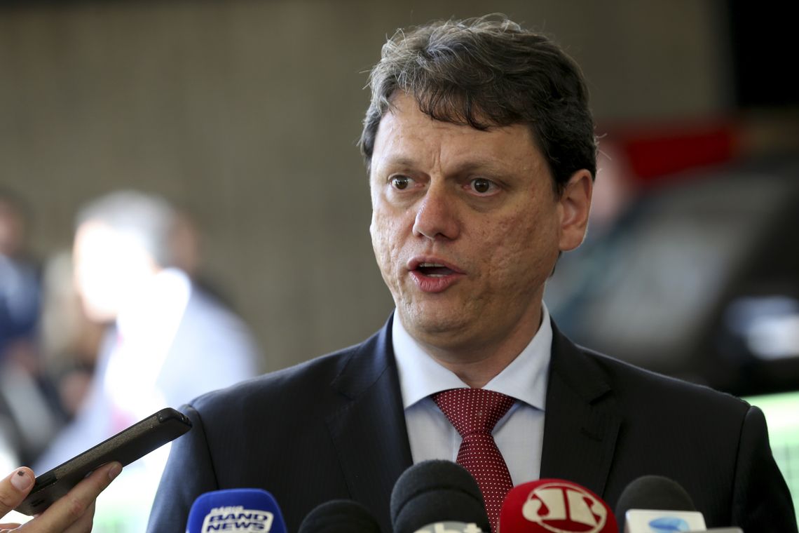 Resultado de imagem para ministro da Infraestrutura, TarcÃsio Gomes de Freitas