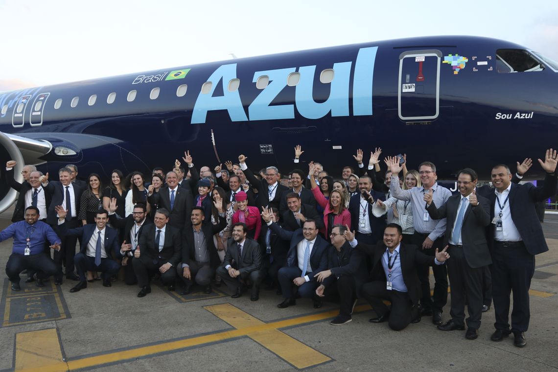 Valter Campanato/Agência Brasil Evento de apresentação do jato Embraer 195-E2,a maior e mais moderna aeronave comercial já produzida no Brasil, adquirida pela Azul Linhas Aéreas