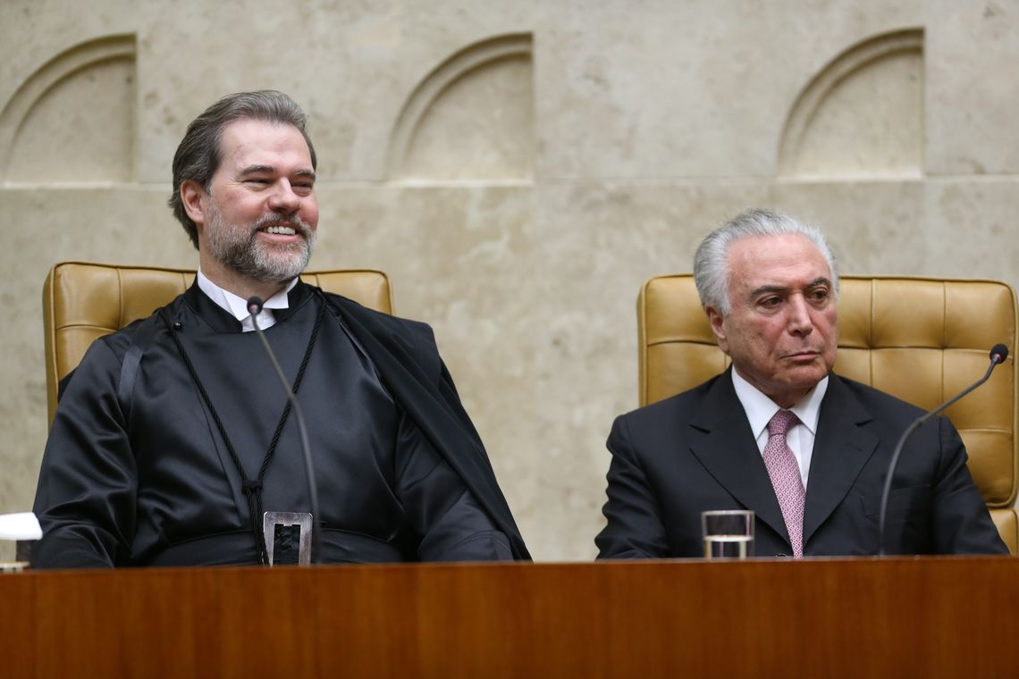 Fabio Rodrigues Pozzebom/Agência Brasil O novo presidente do Supremo Tribunal Federal (STF), ministro Dias Toffoli, e o presidente Michel Temer, durante sessão solene de posse.