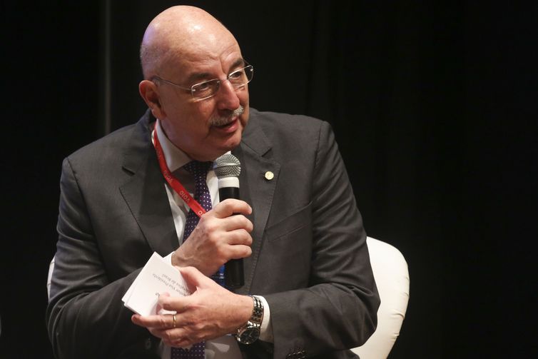 SeminÃ¡rio Brasil de Ideias - Abertura do Ano de 2019. Desafios e Perspectivas sobre a Agenda do Congresso Brasileiro para 2019. Palestrante: Ministro da Cidadania,  Osmar Terra.