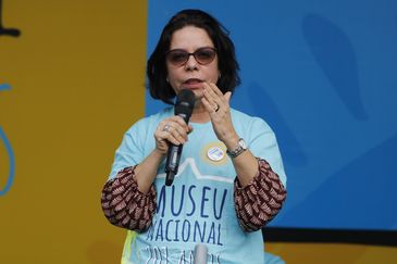 A reitora nomeada da Universidade Federal do Rio de Janeiro (UFRJ), Denise Pires de Carvalho fala durante evento em comemoração aos 201 anos do Museu Nacional na Quinta da Boa Vista, no Rio de Janeiro.