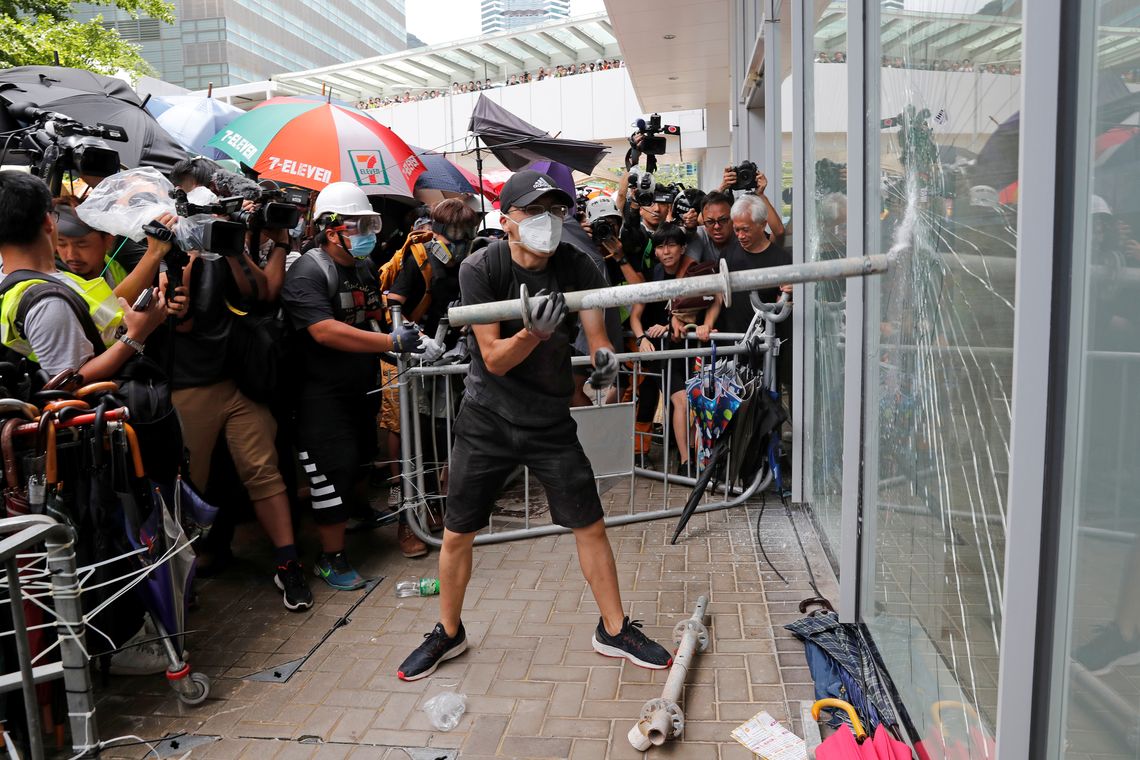REUTERS/Tyrone Siu/Direitos Reservados Conselho Legislativo , Hong Kong, Protestos