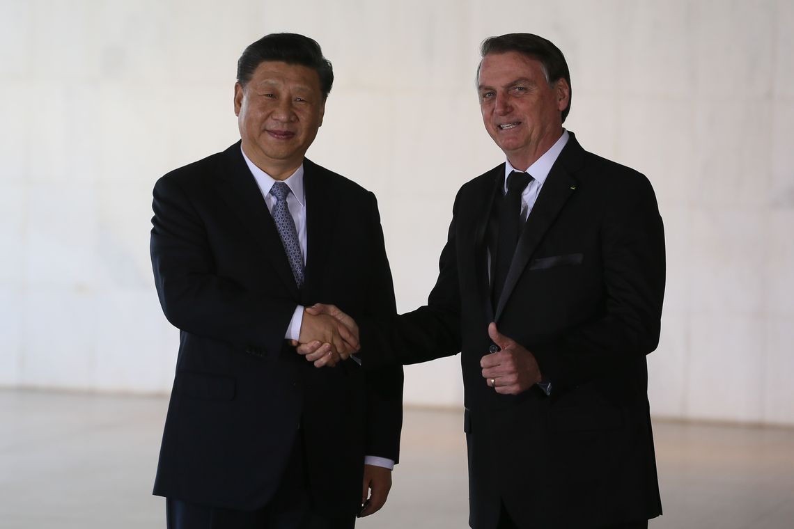 O presidente Jair Bolsonaro recebe, o presidente da República Popular da China, Xi Jinping, no Palácio do Itamaraty, em Brasília