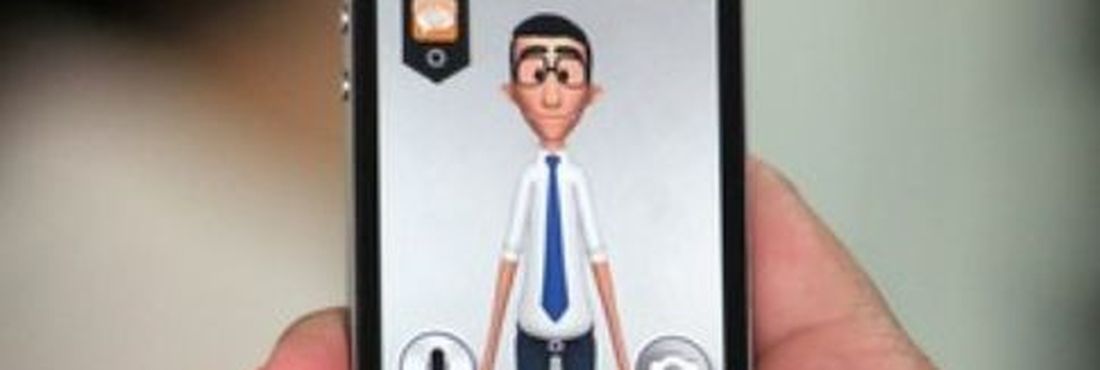 Aplicativo para celular traduz português para linguagem de sinais O avatar Hugo realiza a tradução da linguagem sonora ou escrita para a linguagem do celular